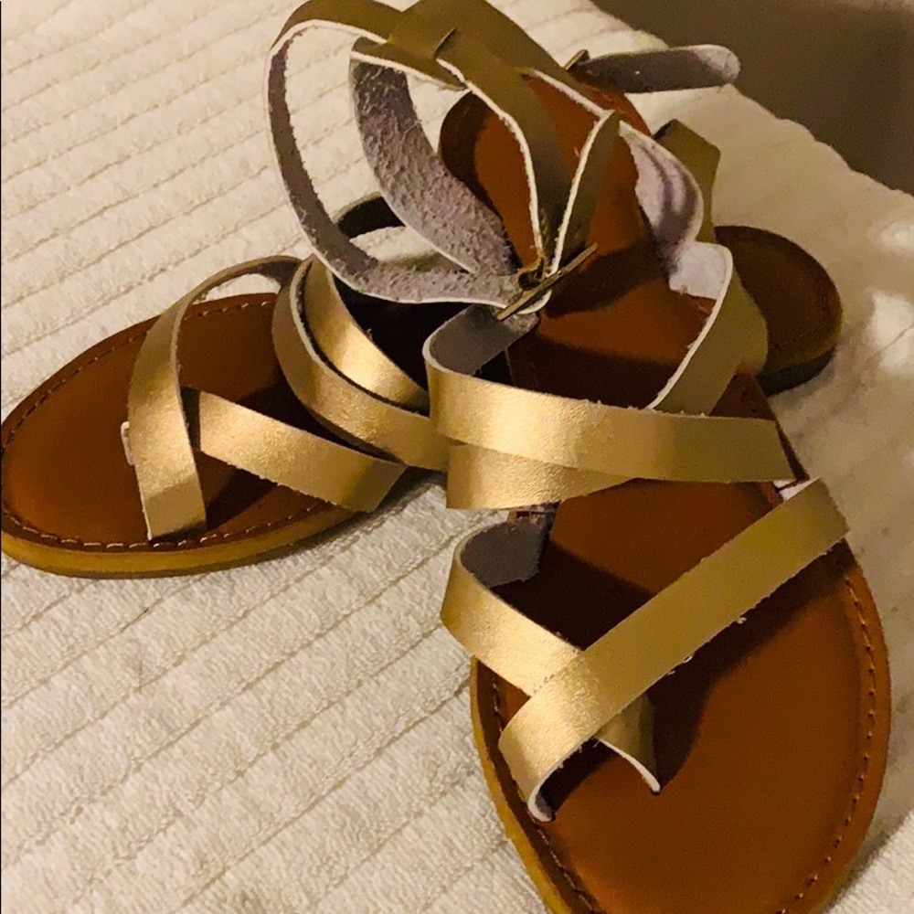 Women’s Sandals NEW never worn!